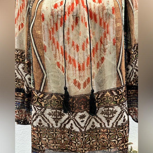 Olive Hill Lightweight Flowy Boho Shirt w/Tassel Tie Front- size S - Picture 5 of 9